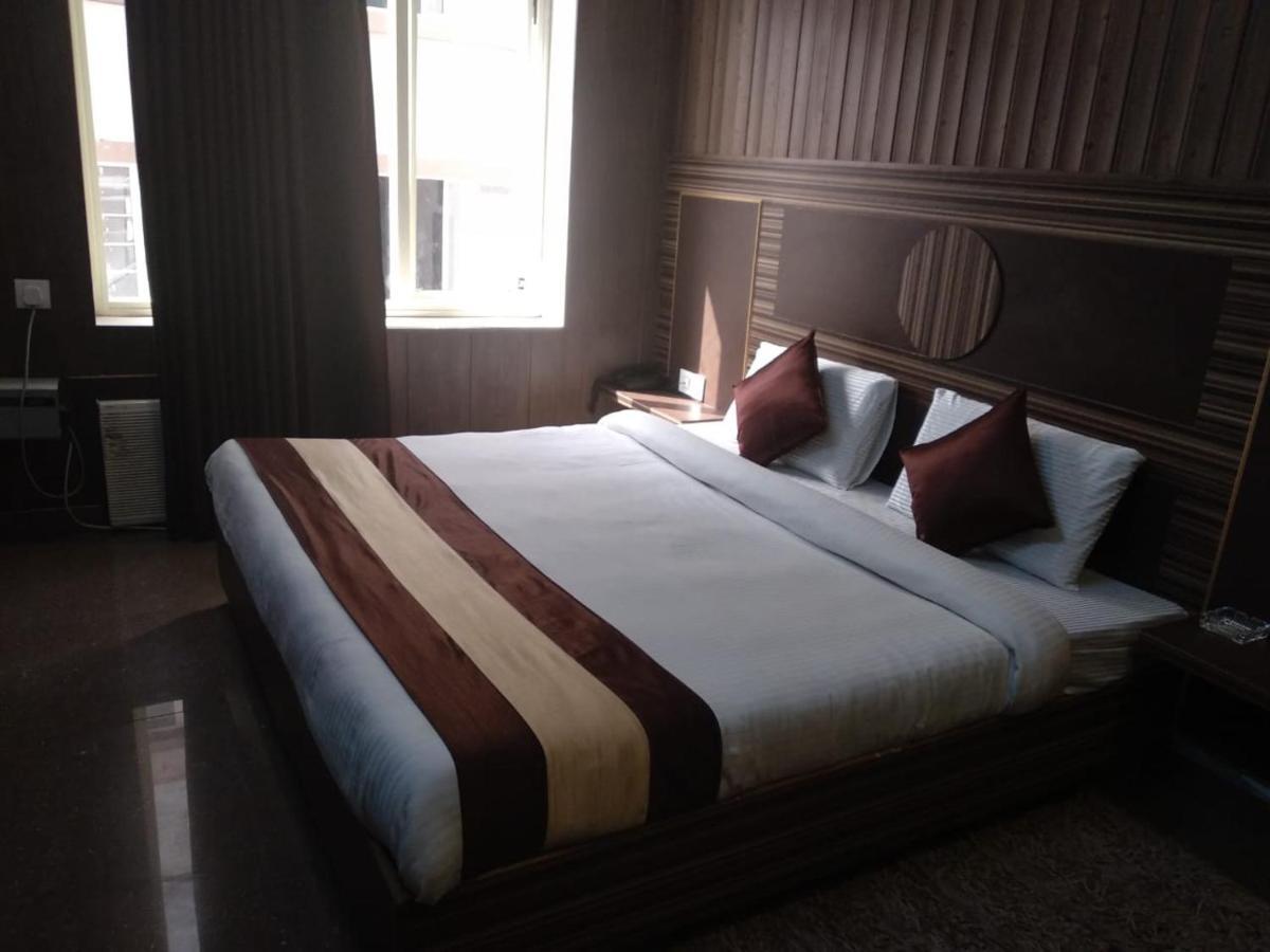 Hotel Pardesi Haridwar Bagian luar foto