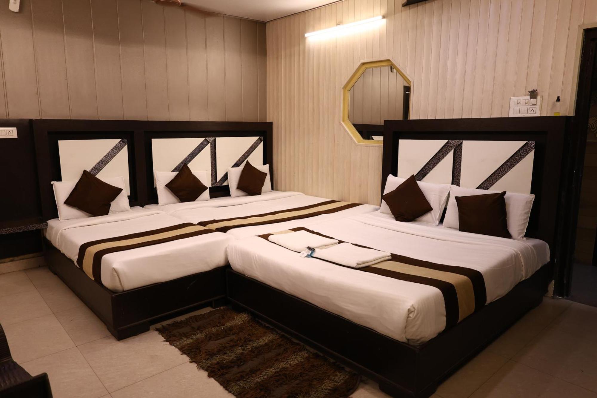 Hotel Pardesi Haridwar Bagian luar foto