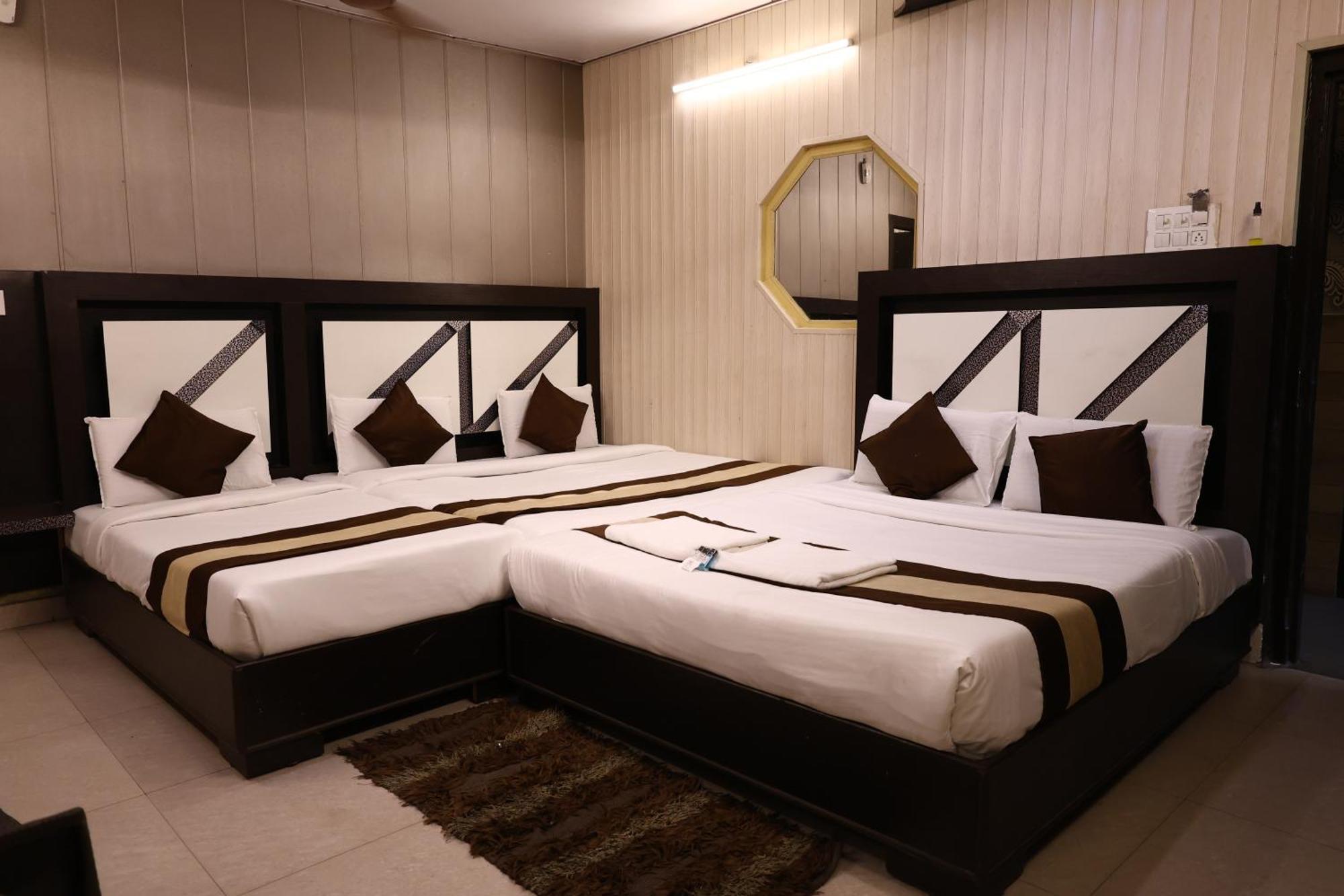 Hotel Pardesi Haridwar Bagian luar foto