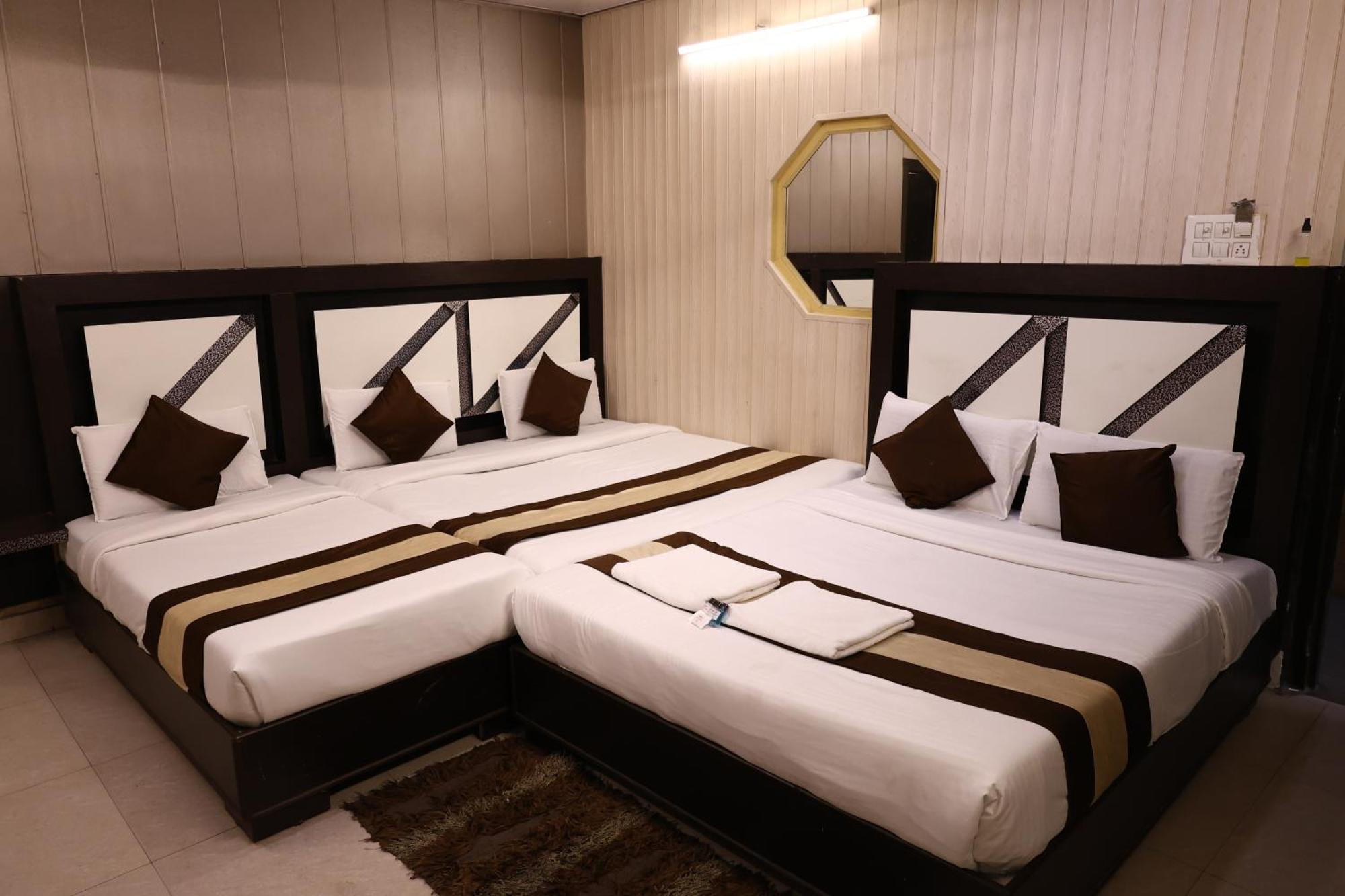 Hotel Pardesi Haridwar Bagian luar foto