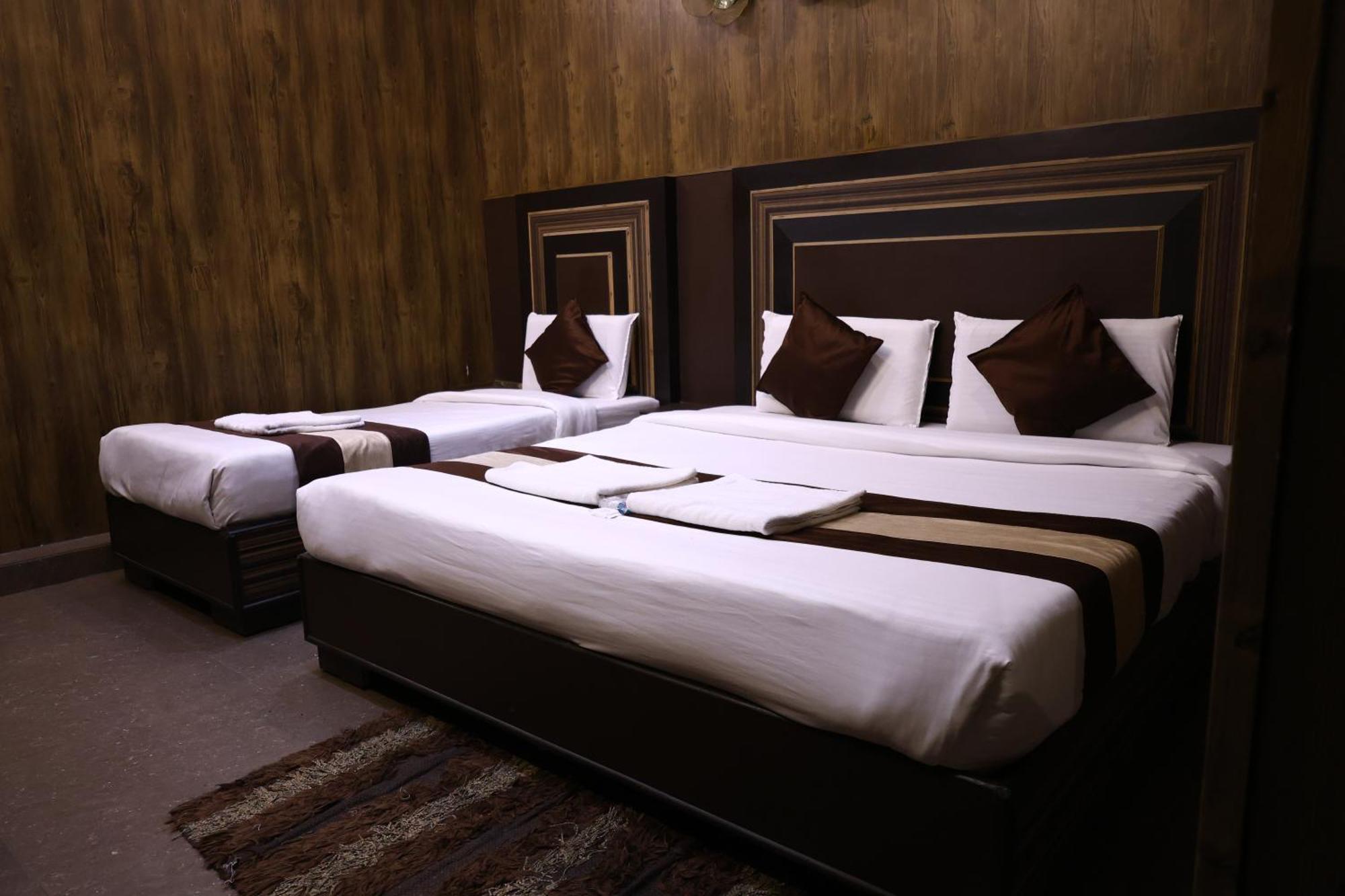 Hotel Pardesi Haridwar Bagian luar foto
