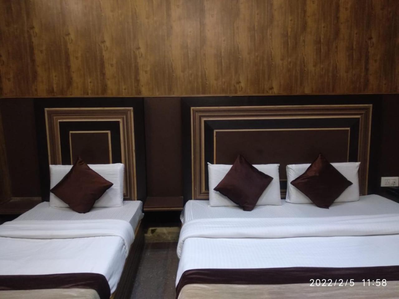 Hotel Pardesi Haridwar Bagian luar foto