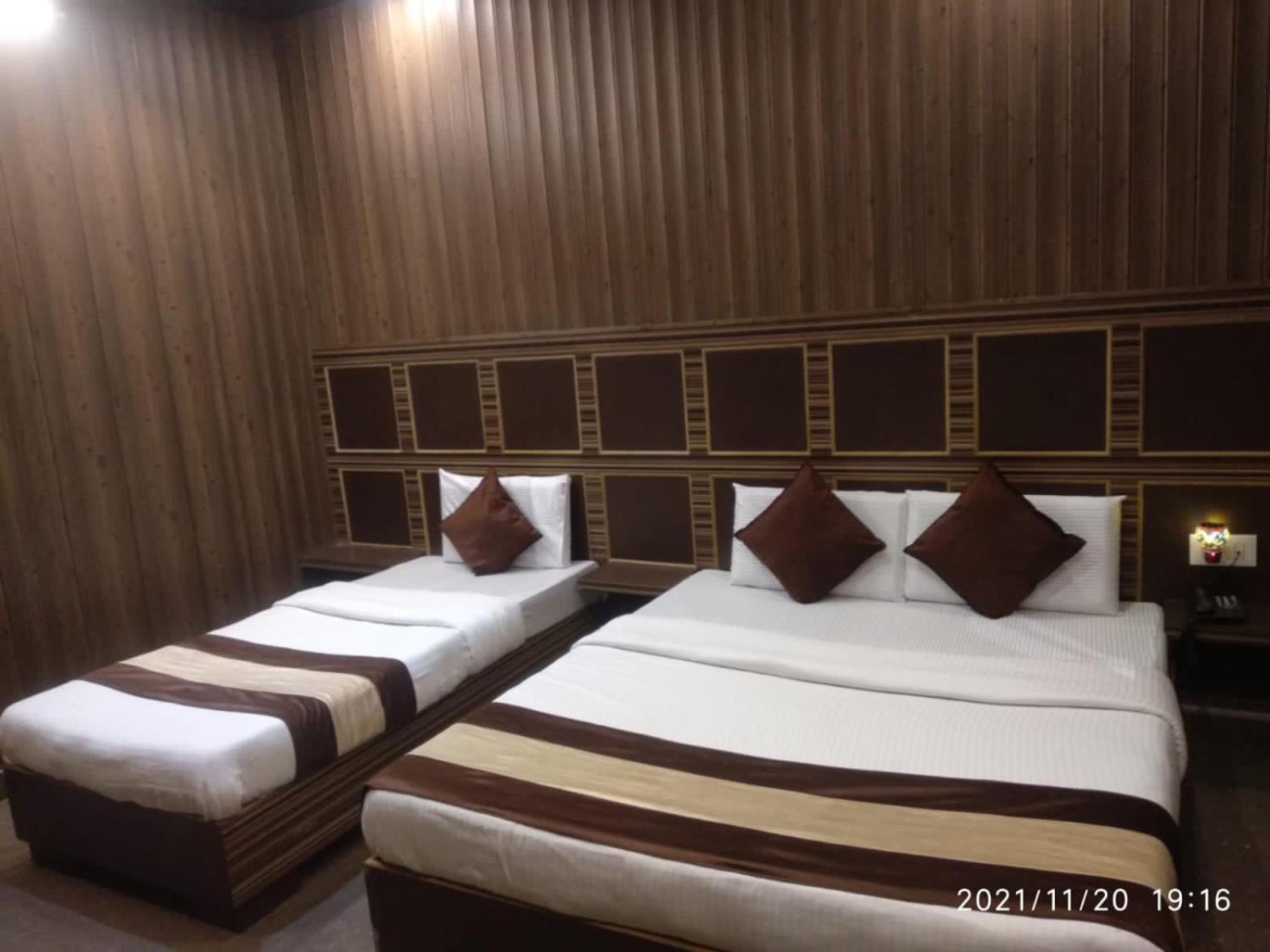 Hotel Pardesi Haridwar Bagian luar foto