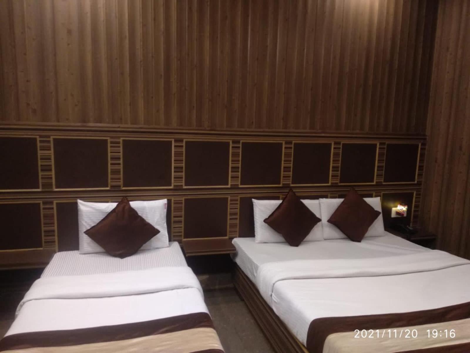 Hotel Pardesi Haridwar Bagian luar foto