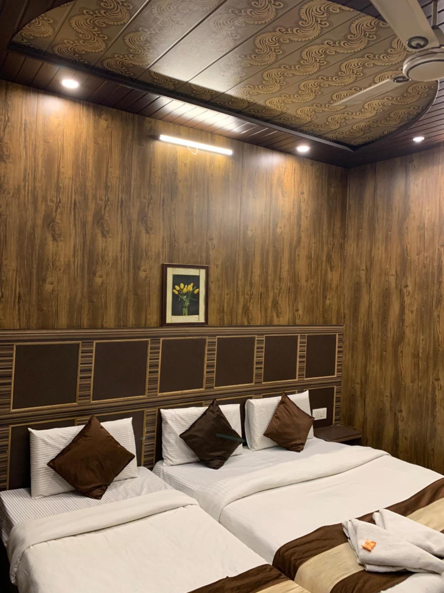 Hotel Pardesi Haridwar Bagian luar foto