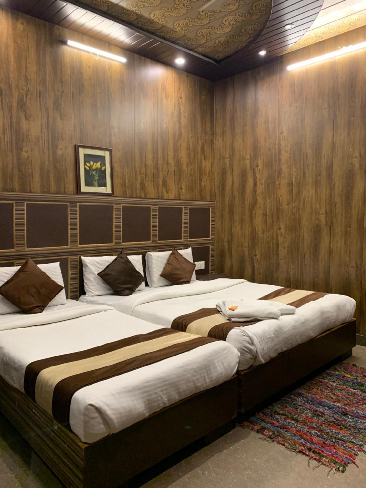 Hotel Pardesi Haridwar Bagian luar foto
