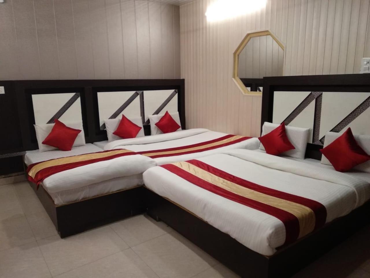 Hotel Pardesi Haridwar Bagian luar foto