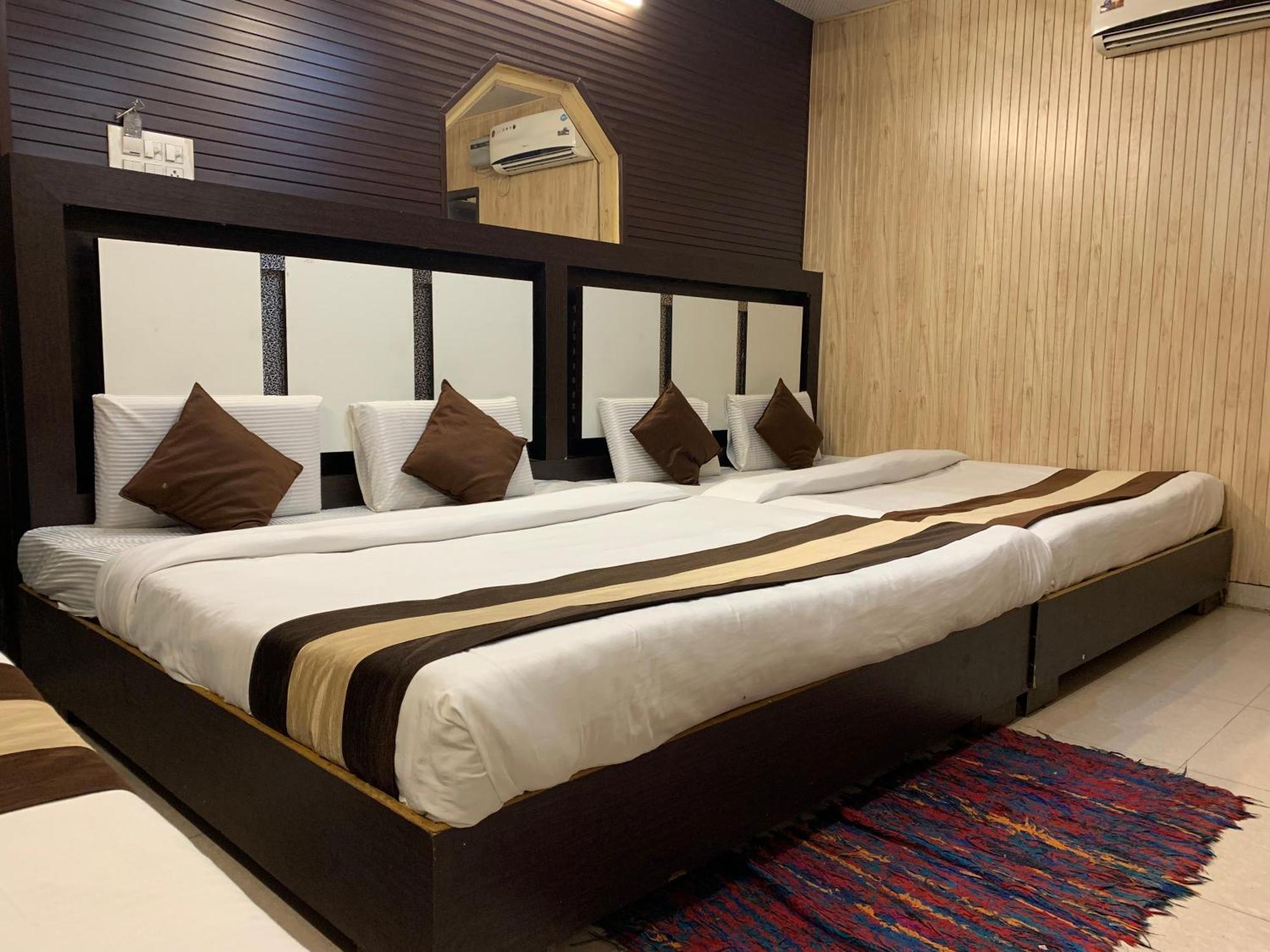 Hotel Pardesi Haridwar Bagian luar foto