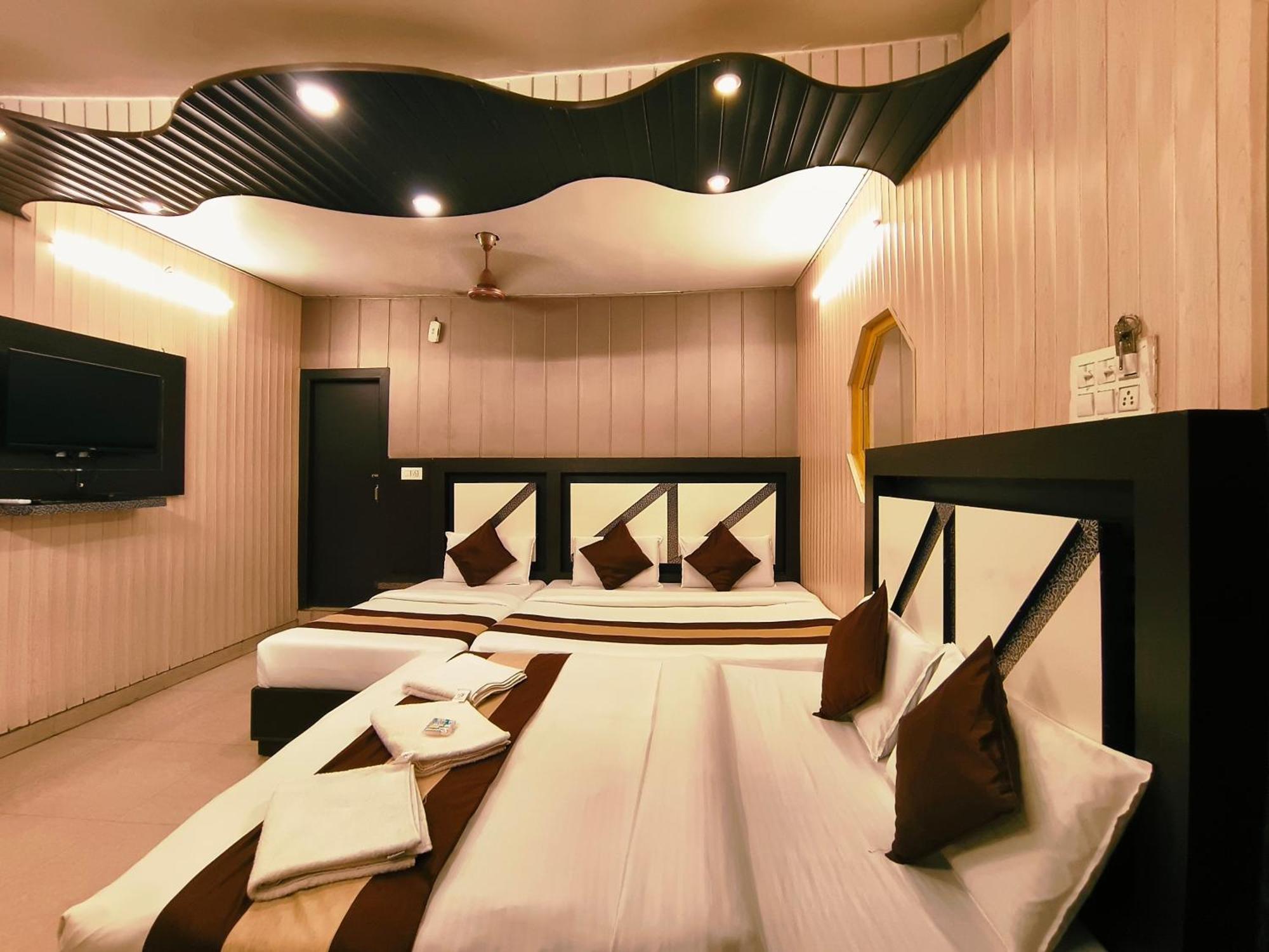 Hotel Pardesi Haridwar Bagian luar foto